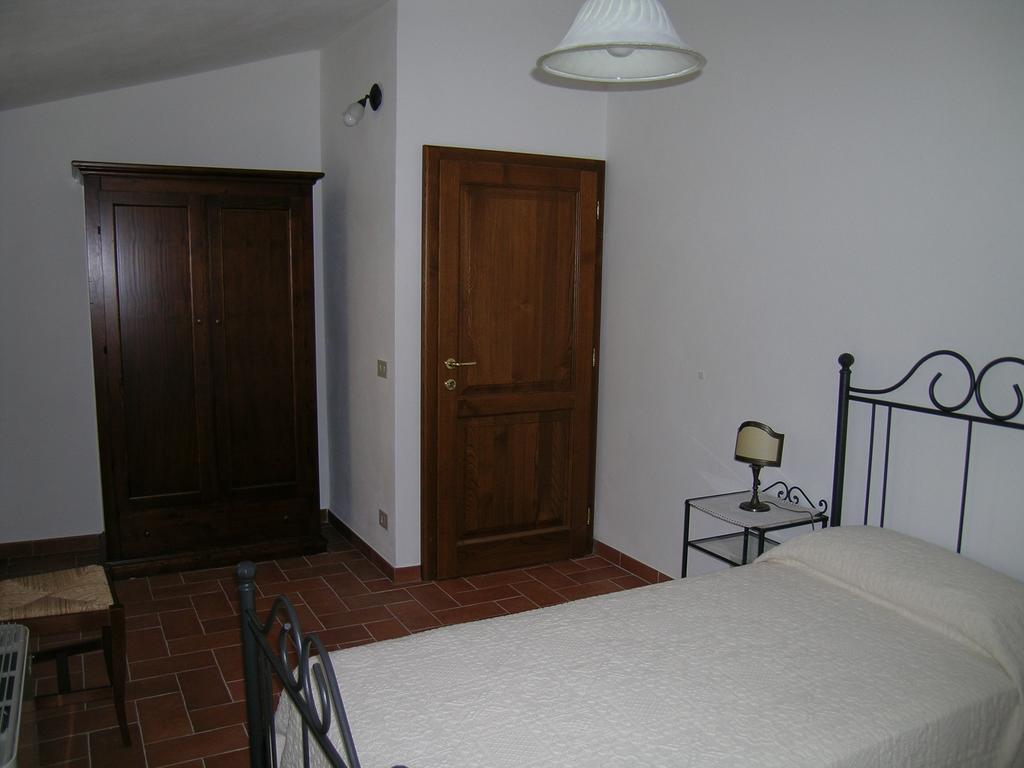 Agriturismo Podere Ossaia Cortona Room photo